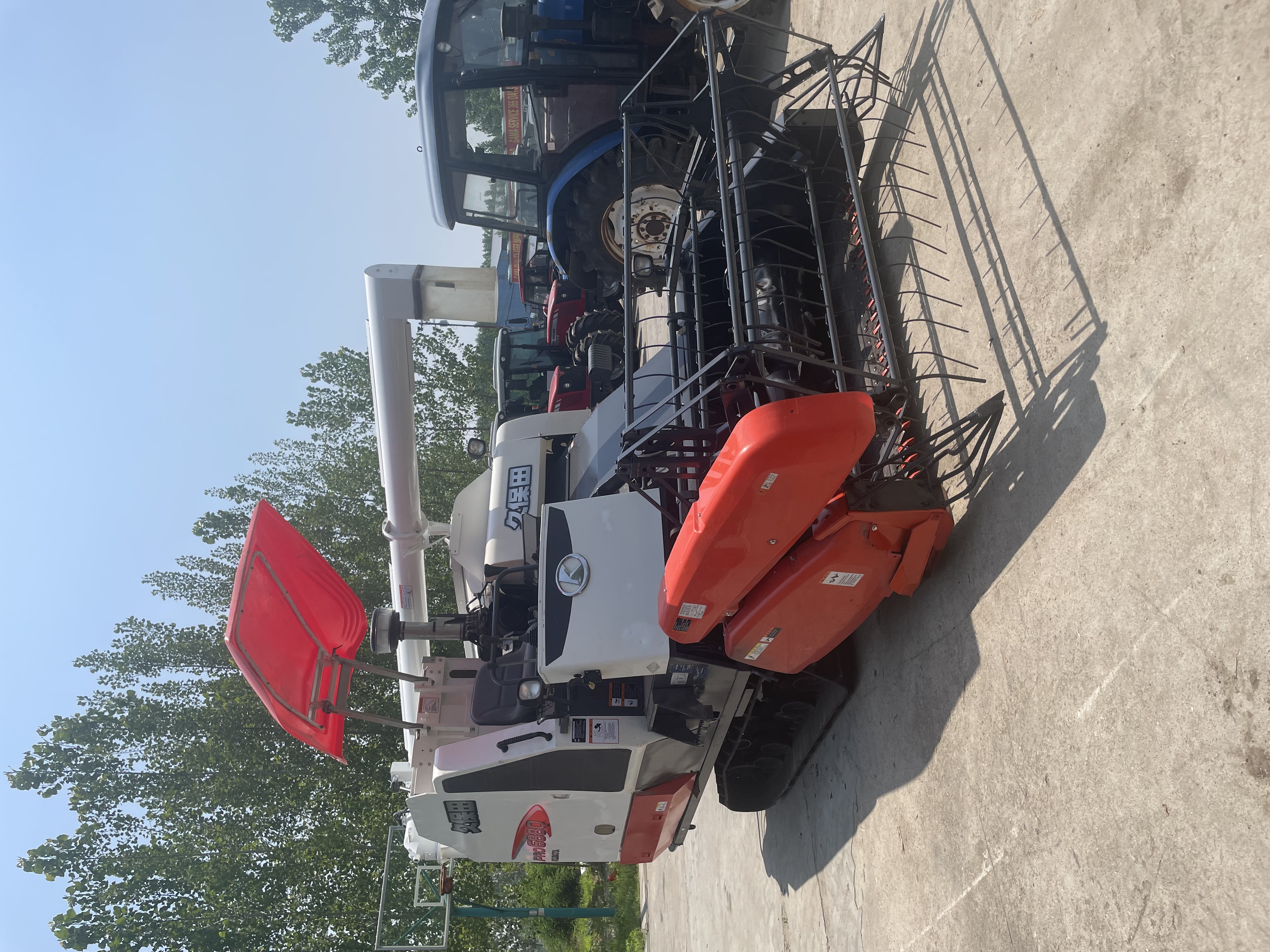 Kubota Pro 688Q used harvester for sale