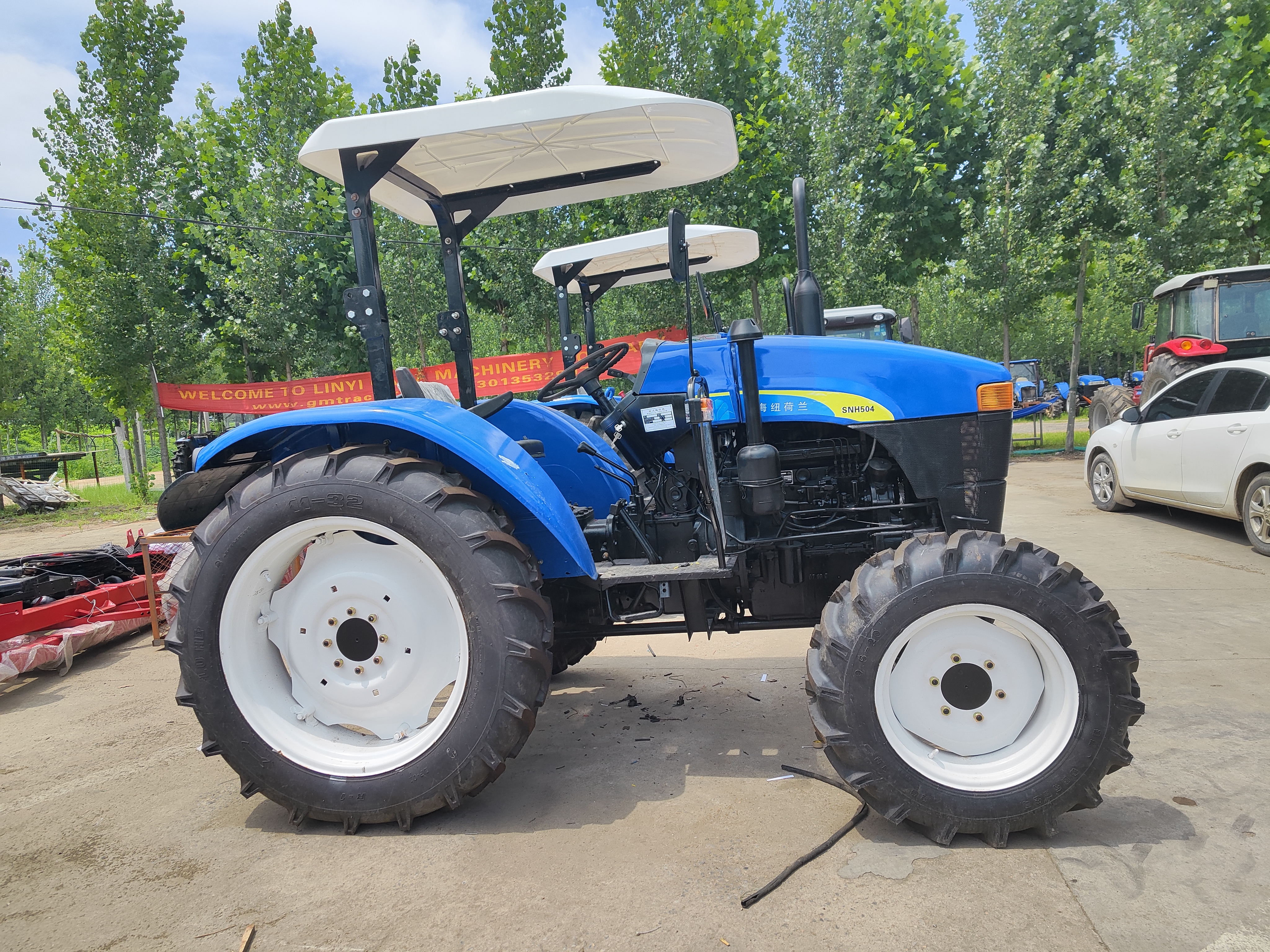 SNH504 50HP 4WD Shanghai New Holland used tractor for sale SNH504 50HP 4WD Shanghai New Holland used tractor for sale