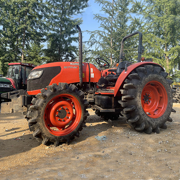 used Kubota tractor M7040 70HP four-wheel drive for sale